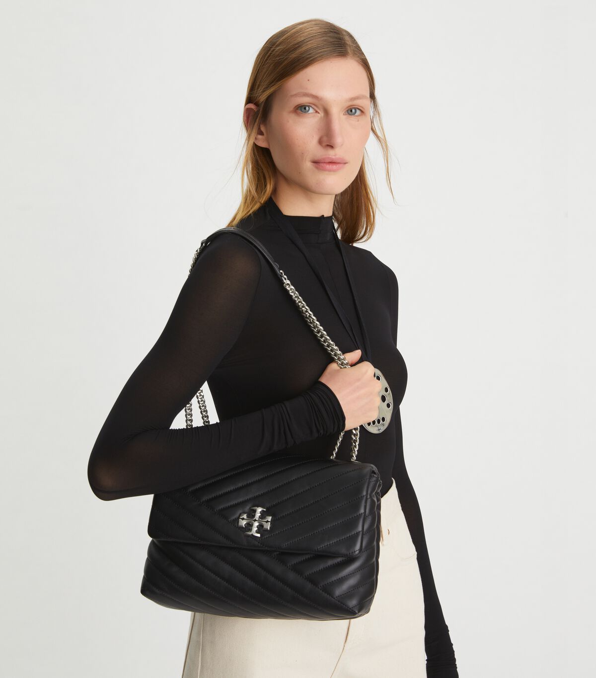 Bolsa De Hombro Tory Burch Kira Chevron Convertible Mujer Negros | OUTLETS-21036479